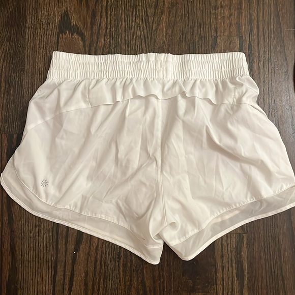 Athleta mesh racer run short - Picture 2 of 3